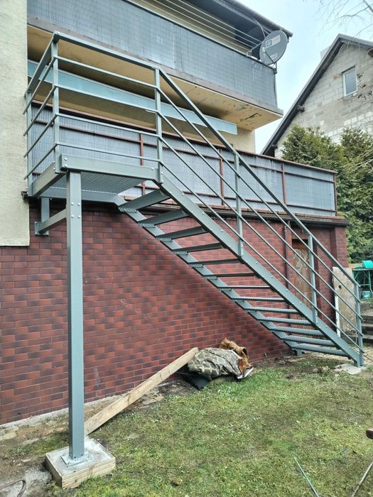 Schody metalowe zewnętrzne ocynk