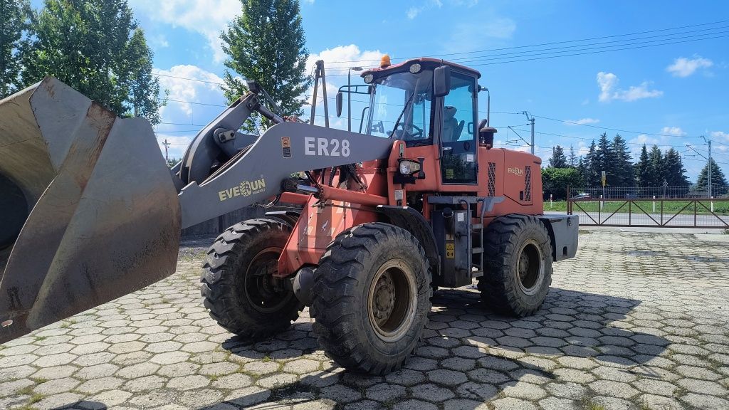 Evern ER28 z wagą + widły