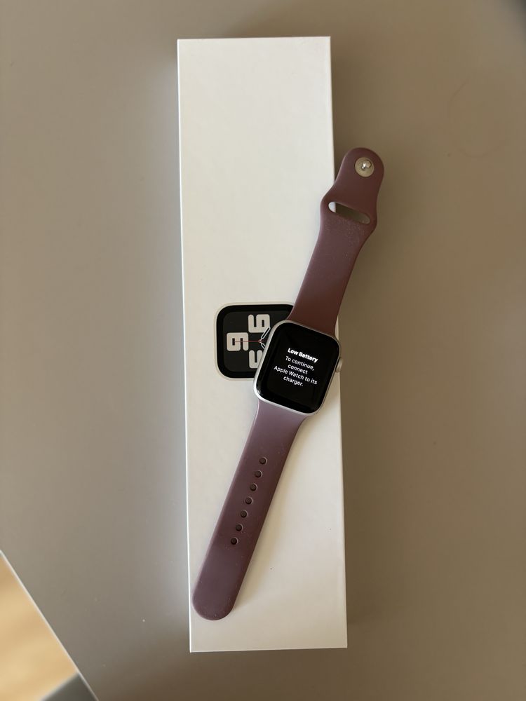 Apple Watch SE 2 (40 mm)