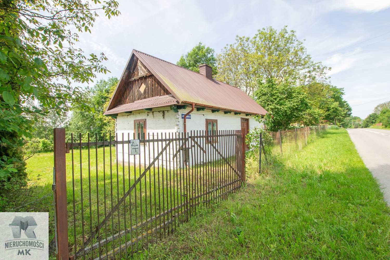 Siedlisko z drewnianym domem Lipina Nowa 22 gm. Skierbieszów