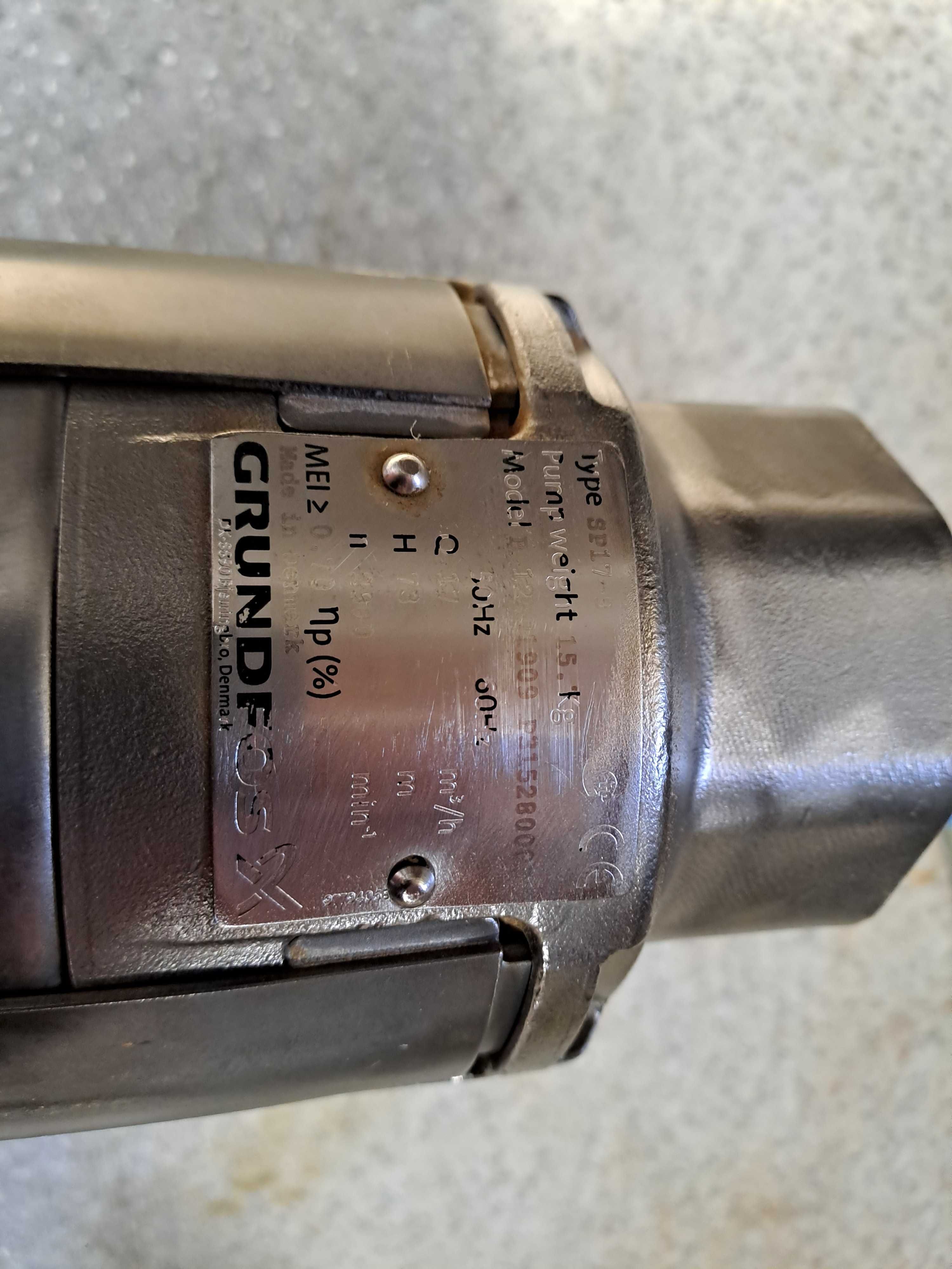 Sprzedam pompę głębinową GRUNDFOS SP 17-9 silnik wodny 5,5 kW 4"