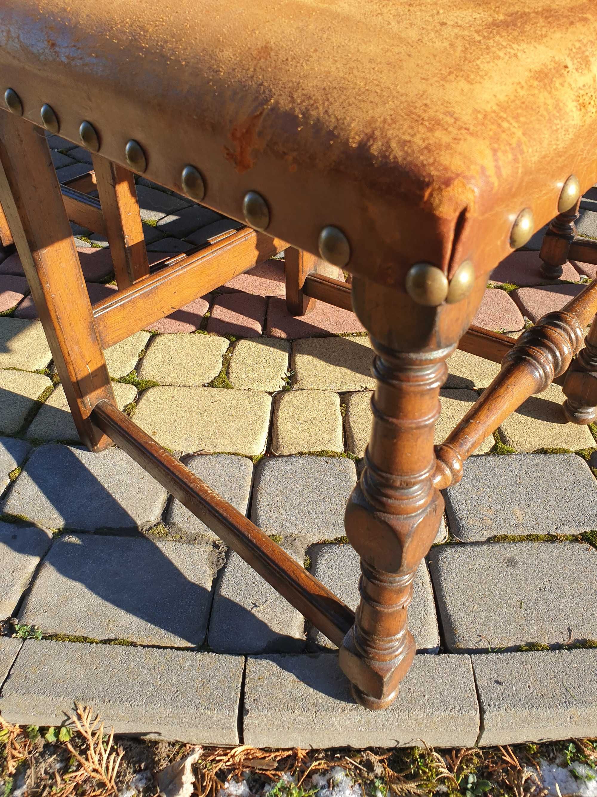 Niepowtarzalny zestaw stół z krzesłami sprzed II wojny