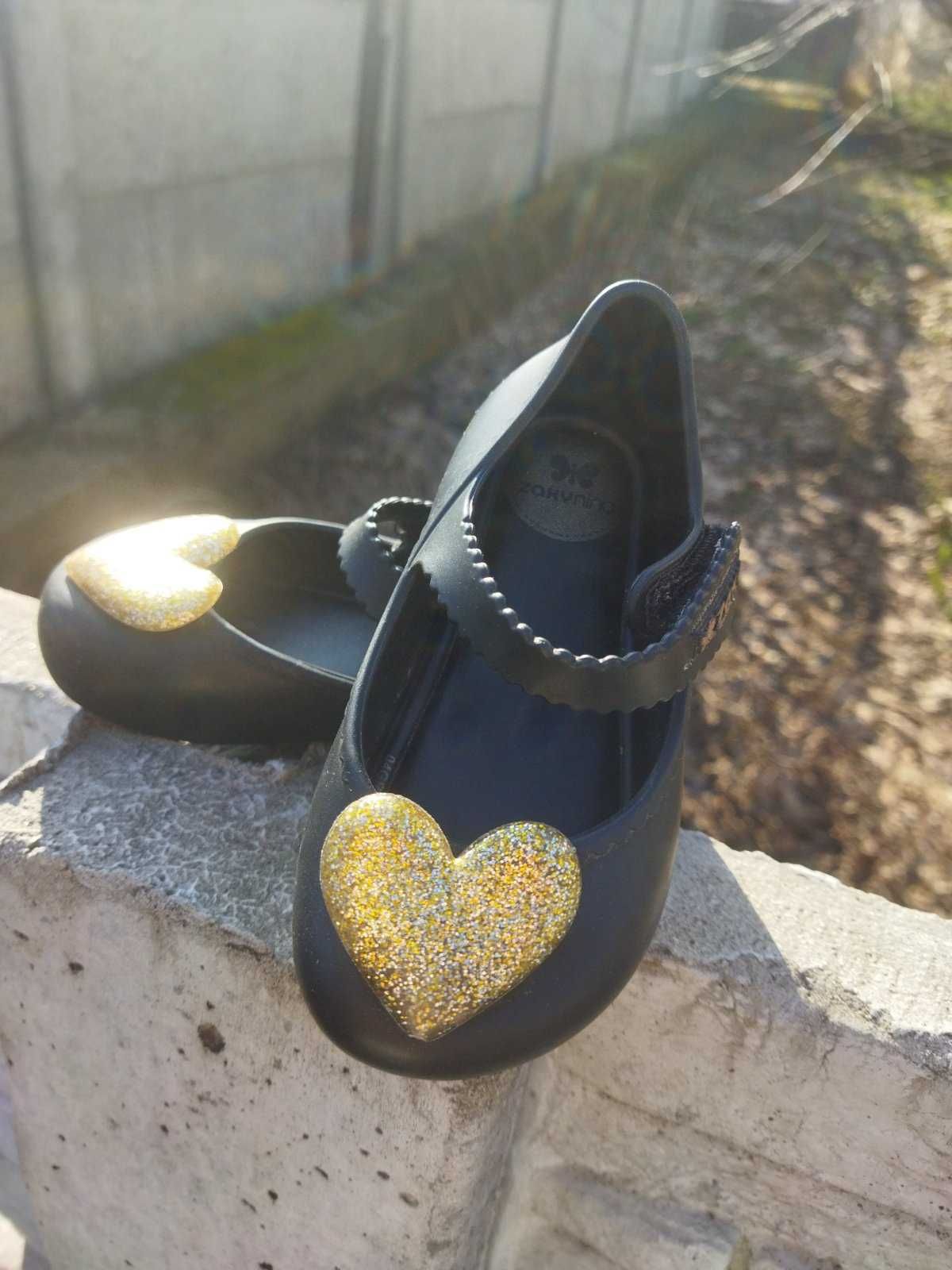 Детские резиновые черные балетки,туфли zaxy для девочки с золотым серд