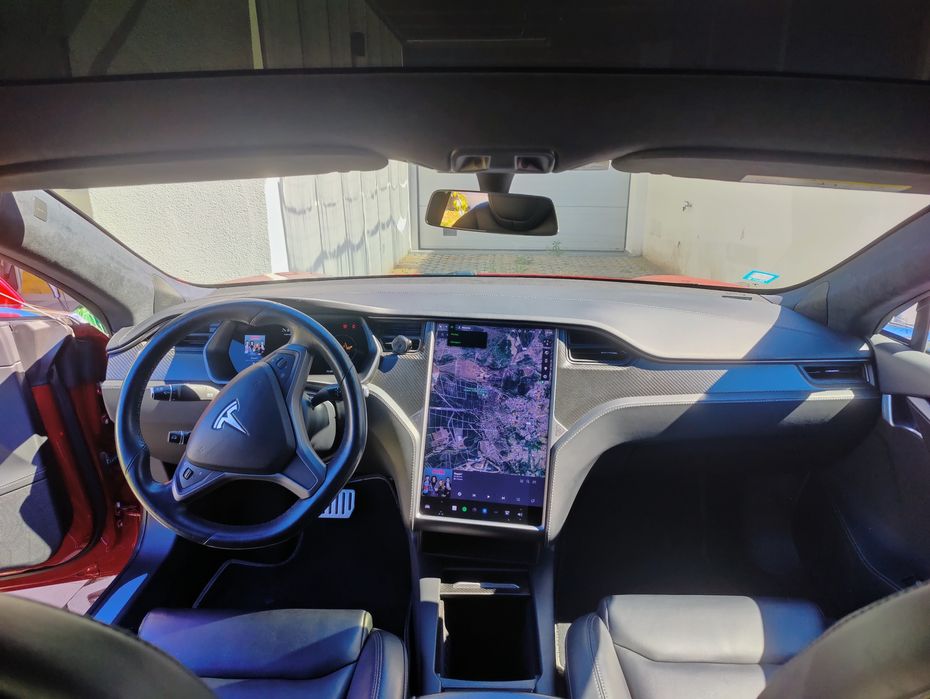 Tesla Model S Performance Raven