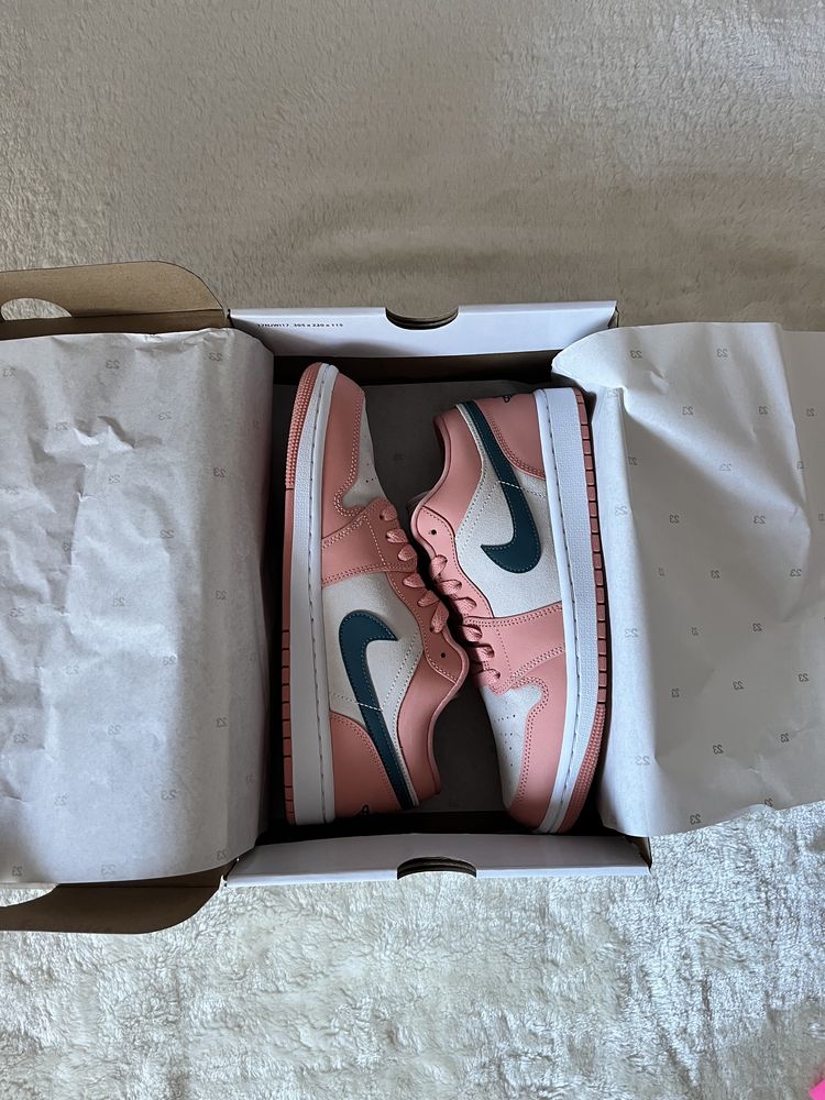 Jordan 1 Low Light Madder Root (Women's)