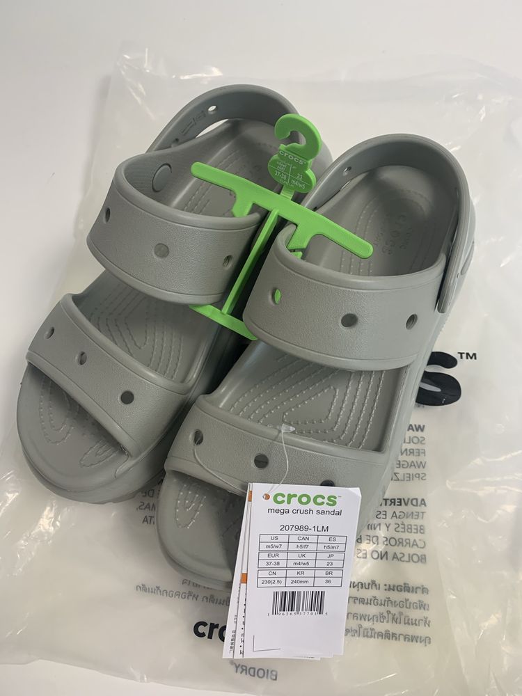 Босоніжки жіночі Crocs