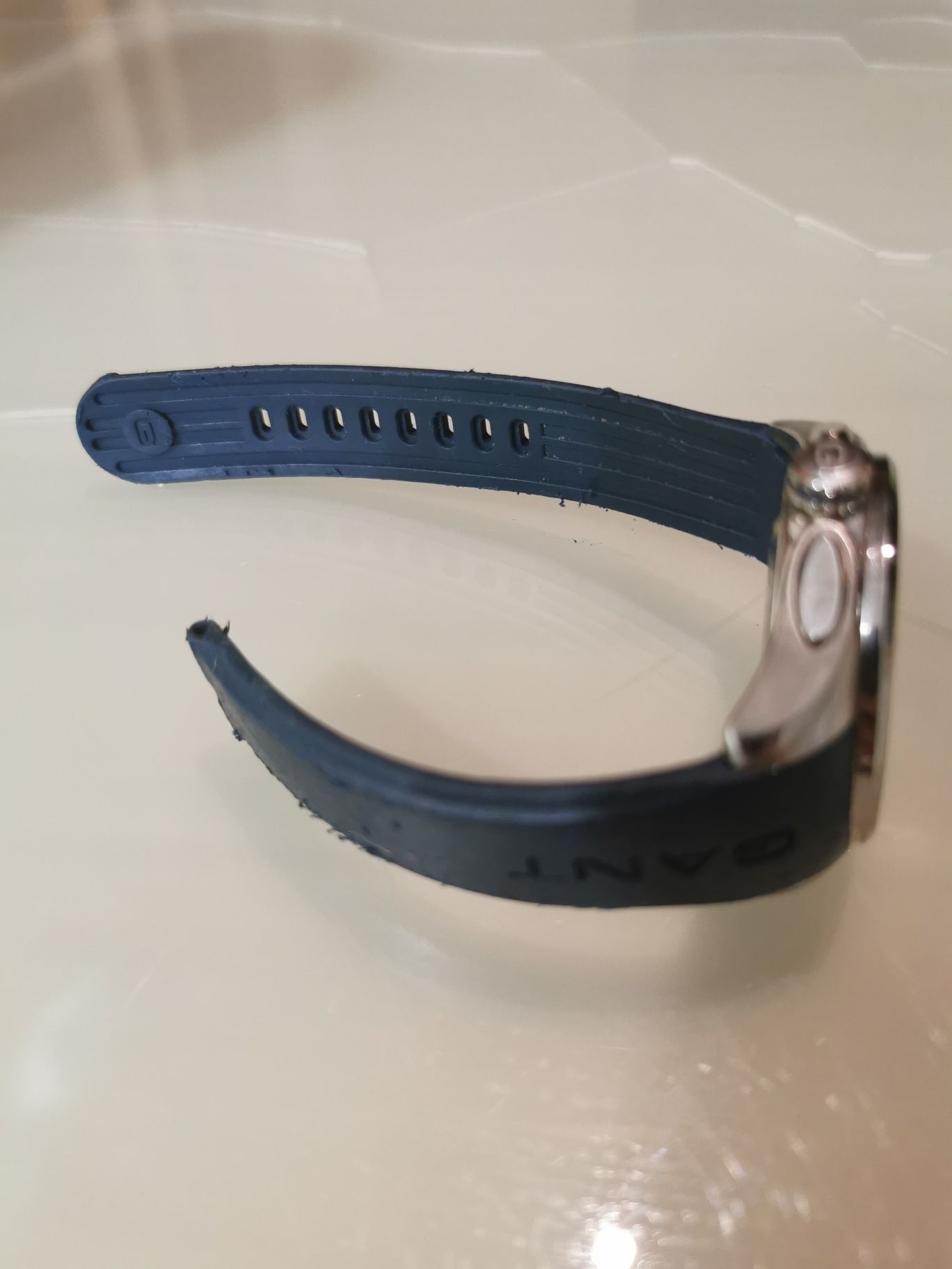 Relógio GANT azul (pulseira partida)