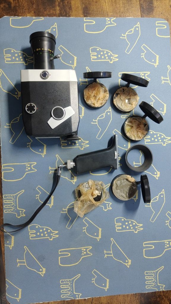 Retro kamera QUARZ 1x8s-2.
