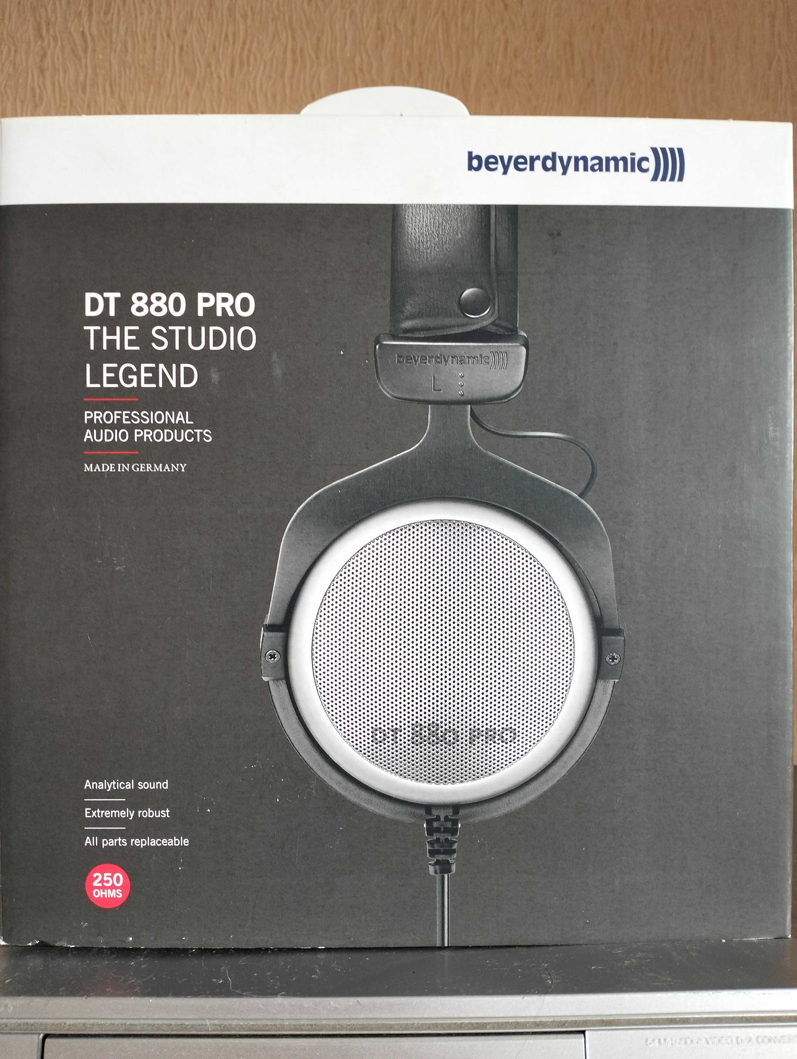 Наушники студийные Beyerdynamic DT 880 PRO