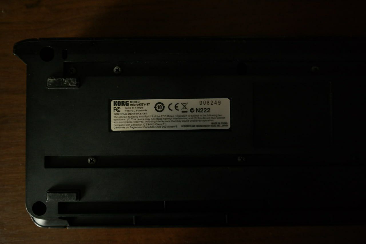 Midi-клавиатура Korg microKEY37 BK