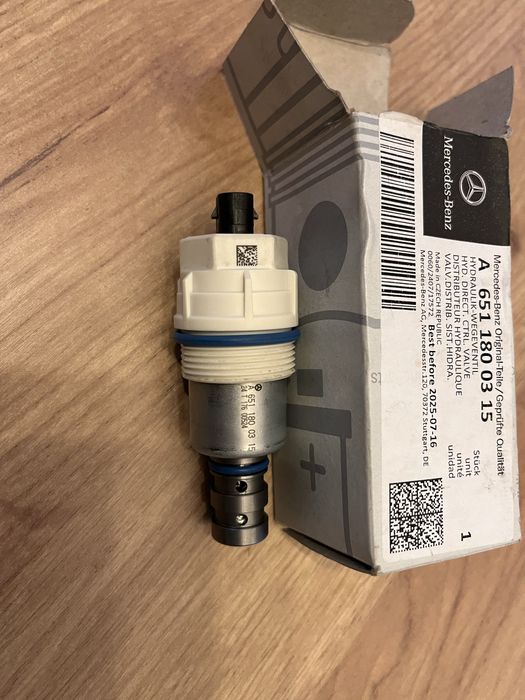 Продам клапан тиску масла на мерседес