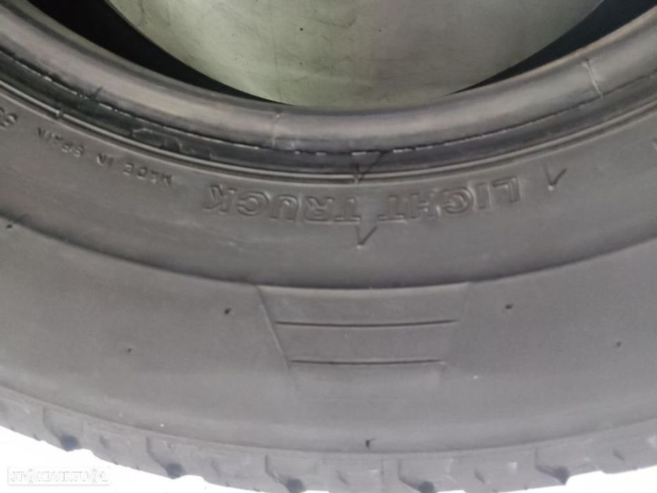 2 pneus semi novos 215-70r15 c bridgestone - oferta dos portes