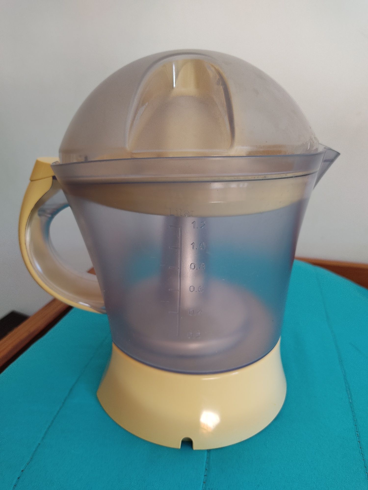 Lavador de legumes e espremedor de citrinos