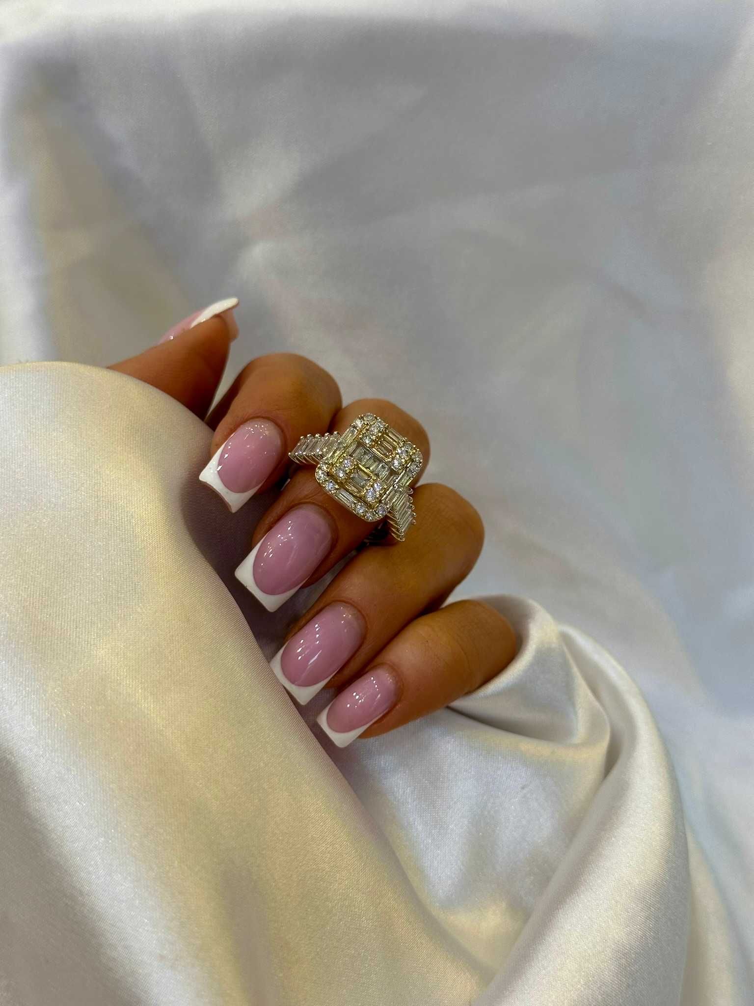 Pierścionek z diamentami naturalnymi 2.00 Ct