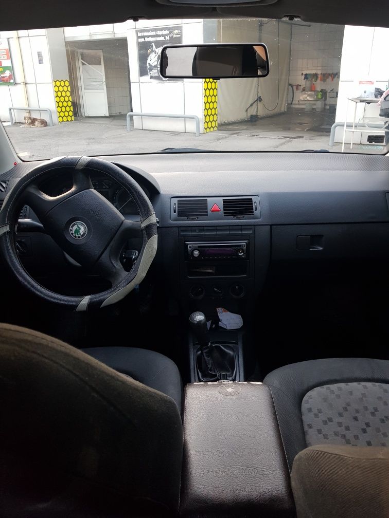 Авто skoda fabia