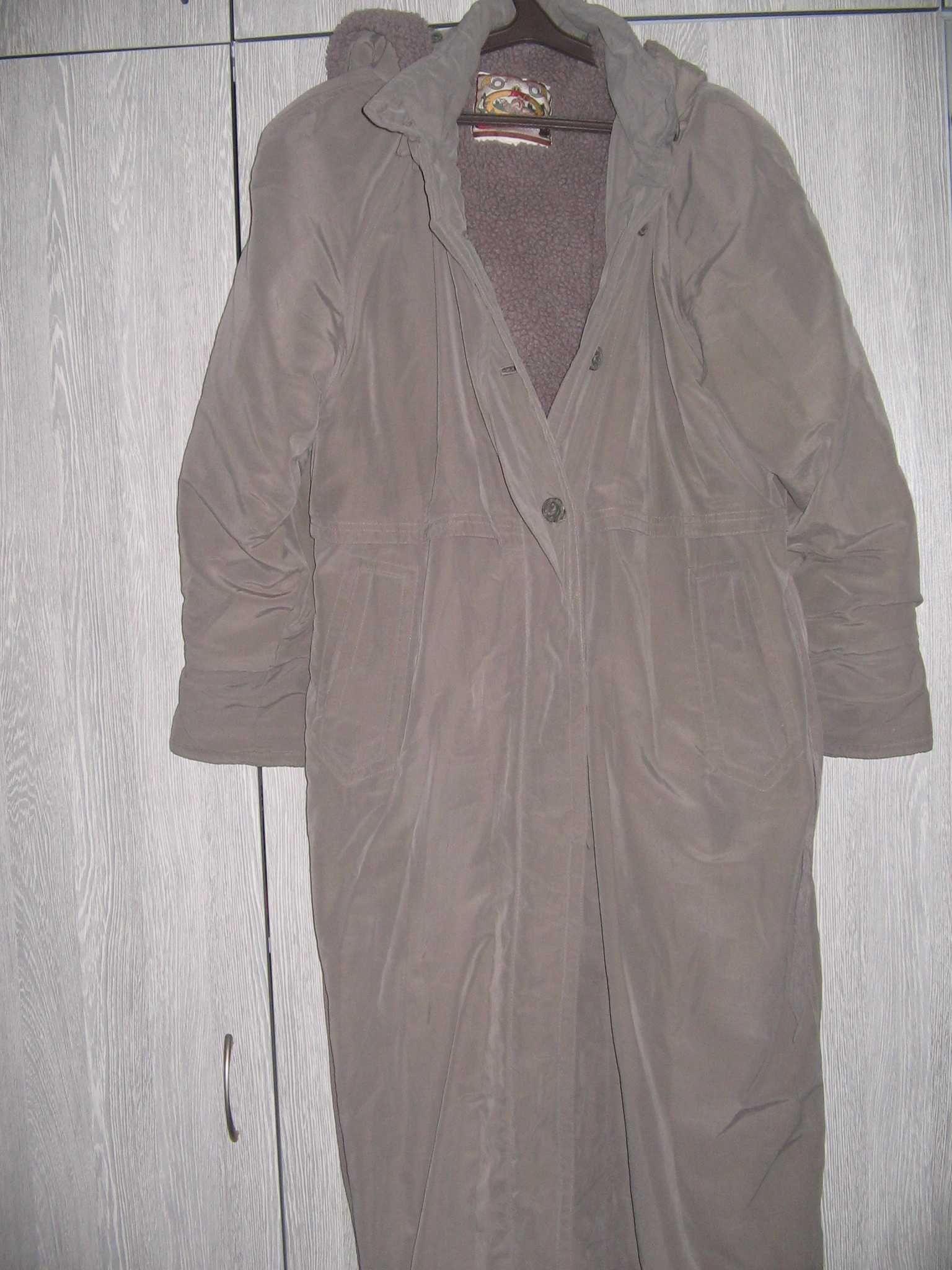 Пальто серое  на цигейке фирма Jingang