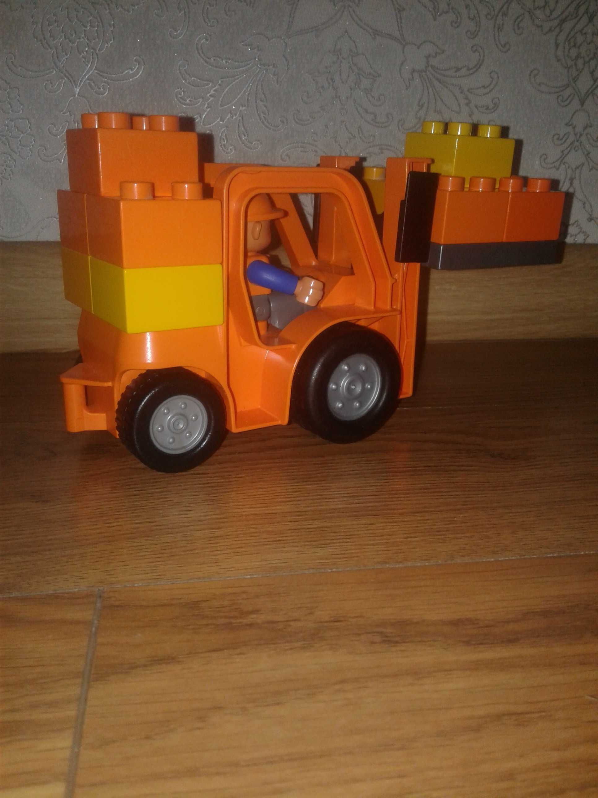 Lego duplo кара з піддоном