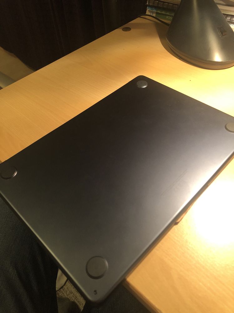 Macbook Air M2 A2681 заблокований
