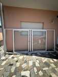 Porta/janela de correr grande em aluminio
