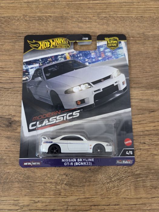 Hot wheels Premium Nissan Skyline G-TR , Toyota Celica GT - FOUR