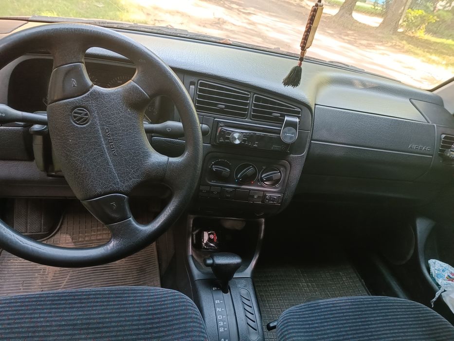 Volkswagen Golf 3  2.0 бензин на автоматі