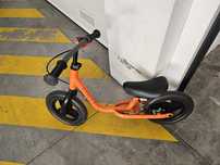 Bicicleta de aprendizagem sem pedais