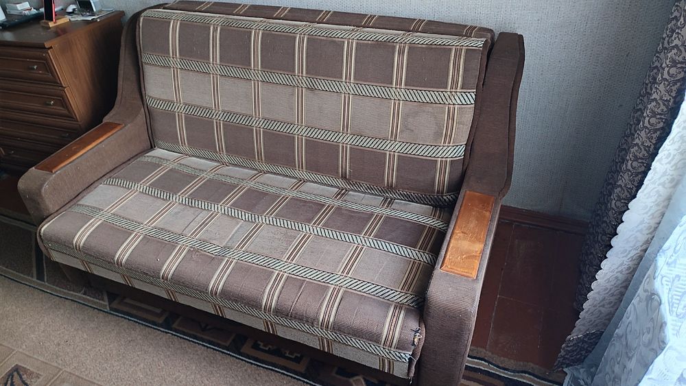 Продам диван б/у