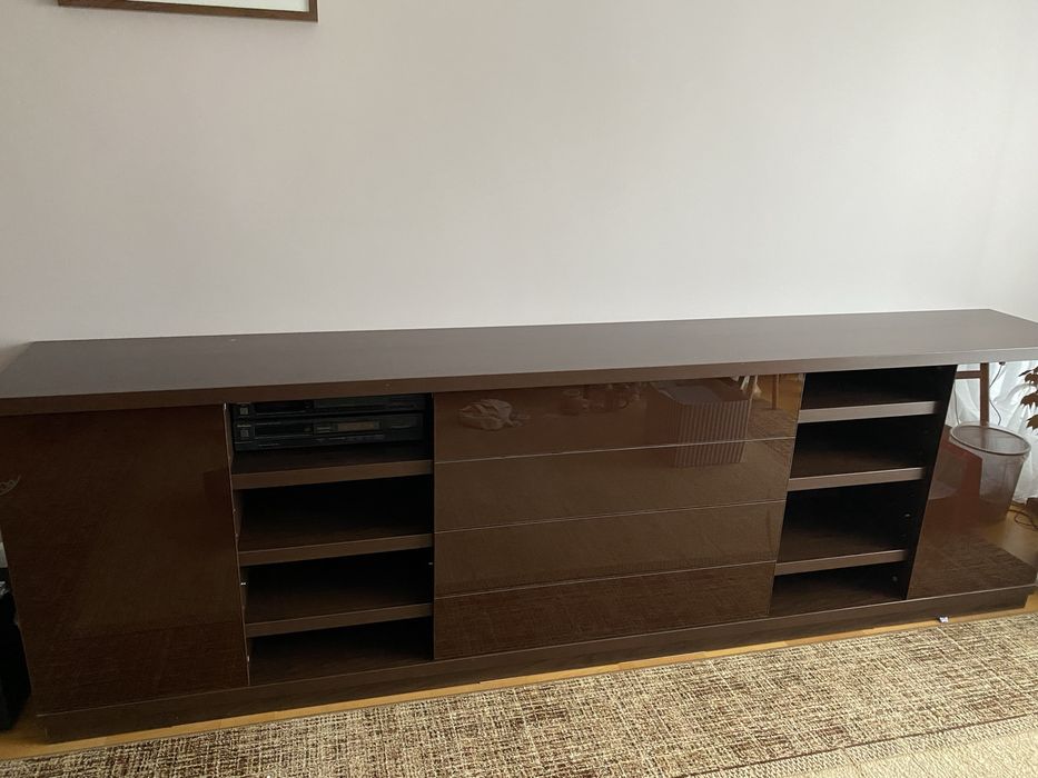 Komoda  w kolirze brąz/ czekolada