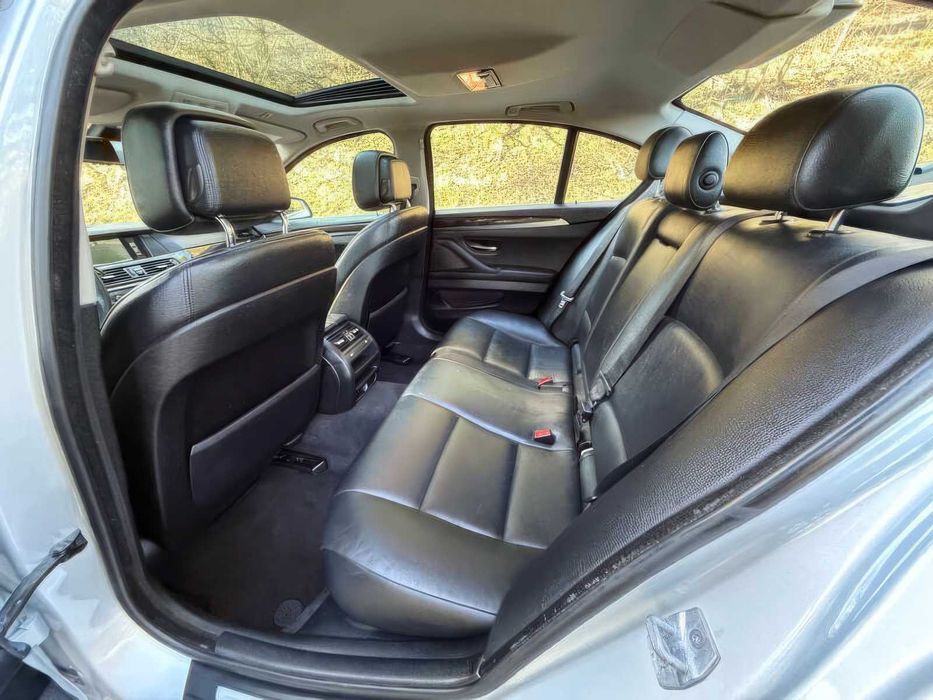 BMW 5 Series 528i xDrive      2013