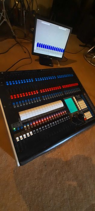 Avolites Pearl 2000 Rolacue - Mesa Profissional Original Avolites