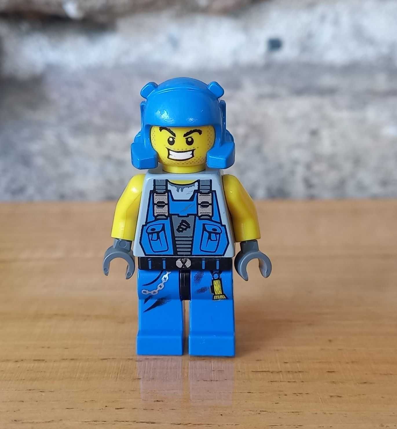 Lego Power Miners - Minifigurka pm006 - Power Miner