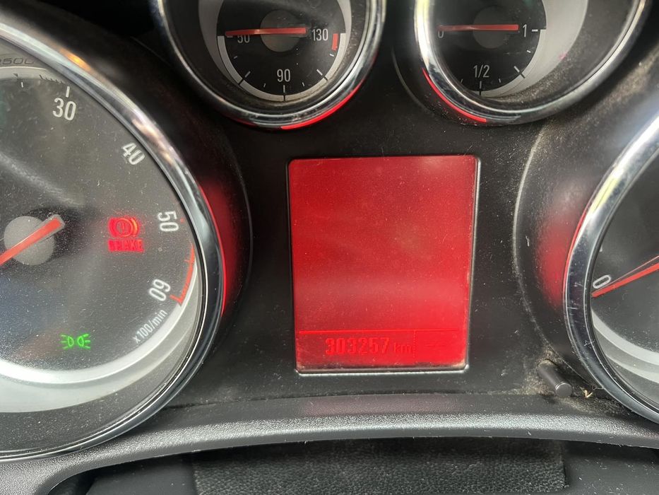 Опель Астра j 1.3 tdi
