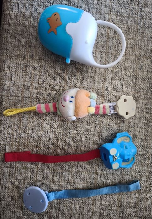 Porta chupetas - vários