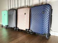 Nowa walizka kabinowa/ walizki podróżne