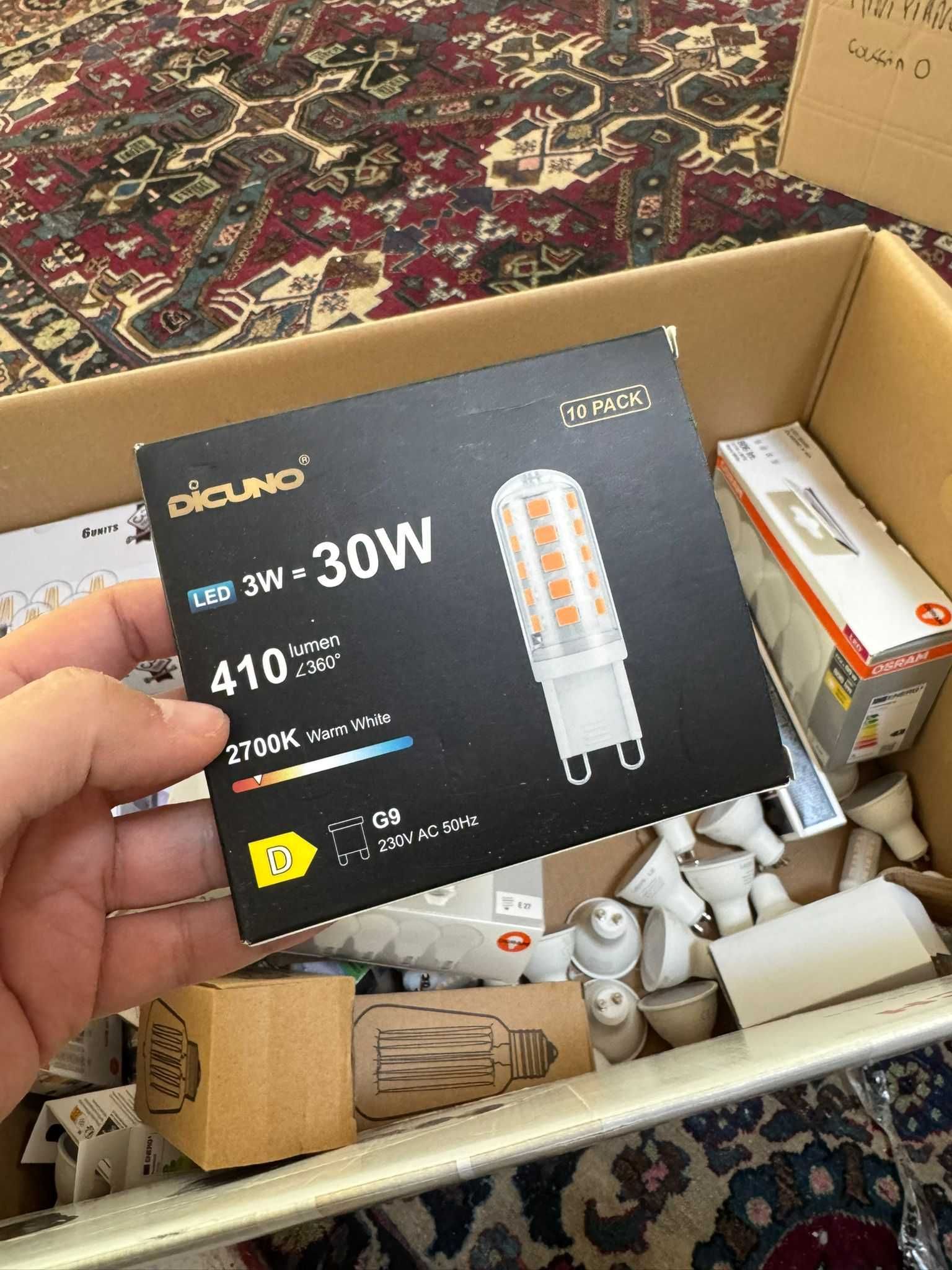 Stock de Lâmpadas Inteligentes WIFI - novo. nunca usado