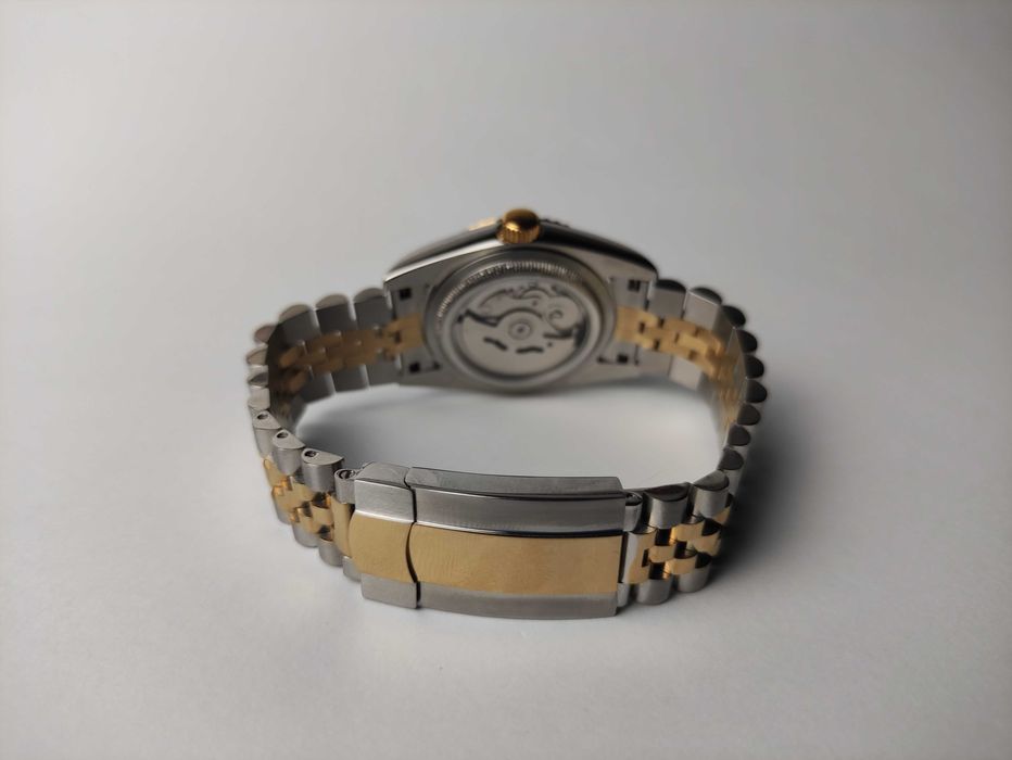Жіночі Seiko MOD з натуральним перламутром