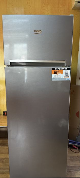 Продам холодильник новый