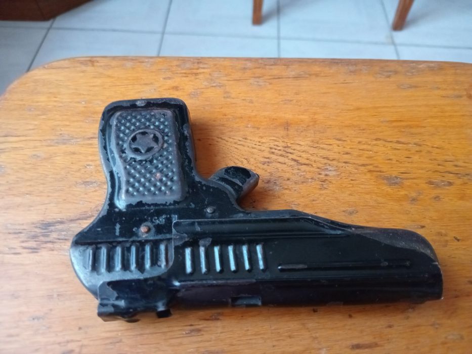 Игрушка советский пистолет