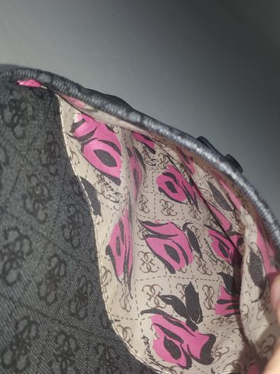 Mala / carteira Guess