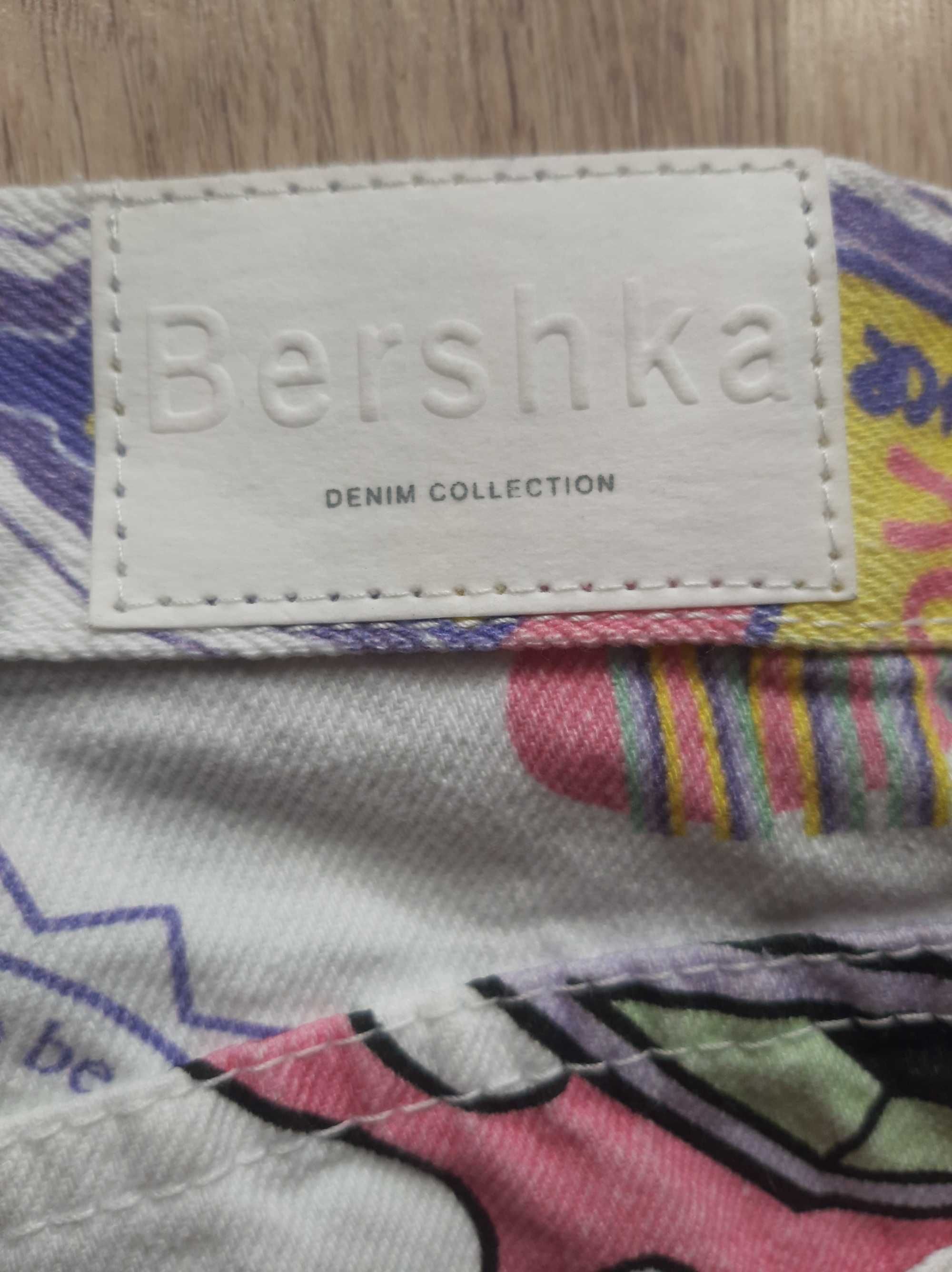 Spodnie jeansowe Bershka