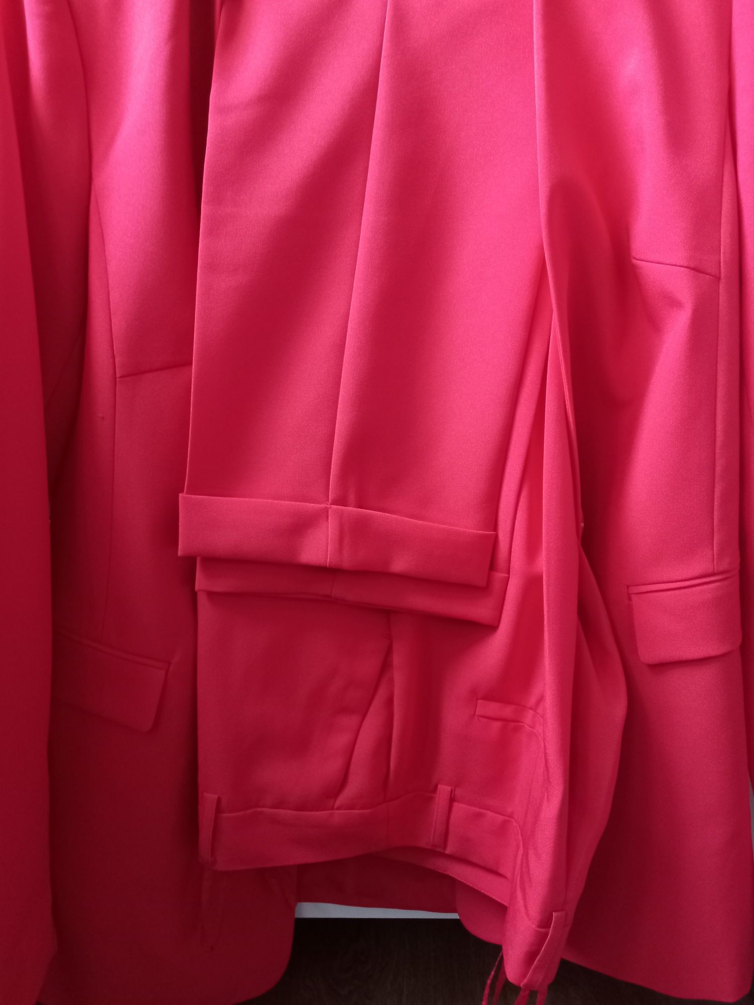 Garnitur damski nowy  czerwony M spodnium komplet marynarka spodnie