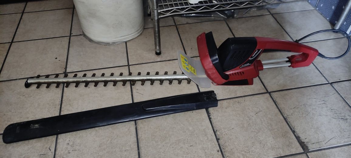 Elektryczne nożyce do żywopłotu Matrix HT 710