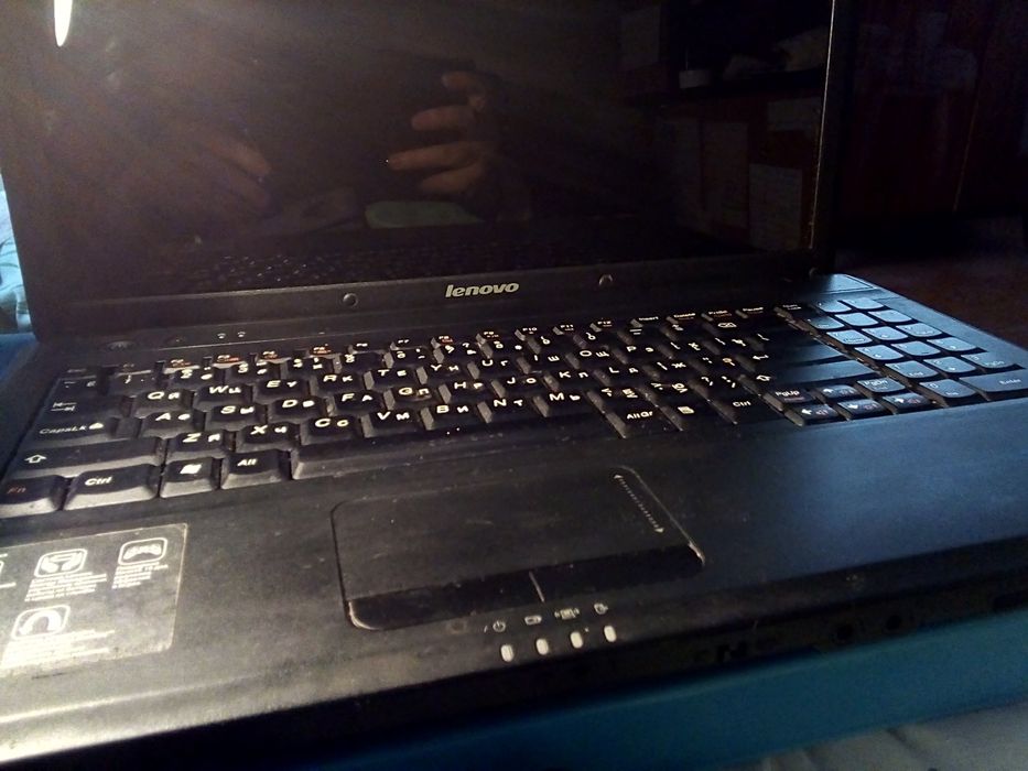 Ноутбук на запчастини