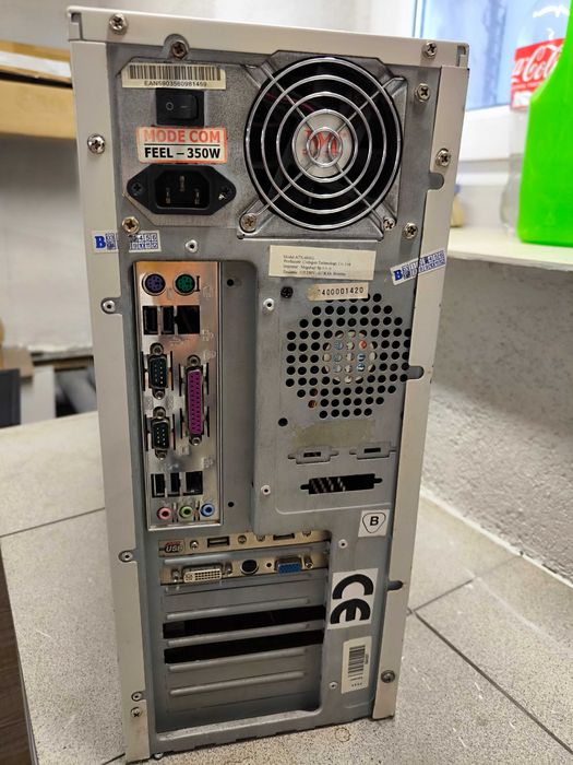 Komputer stacjonarny GA-8IPE1000-G Pentium4 2.80Ghz