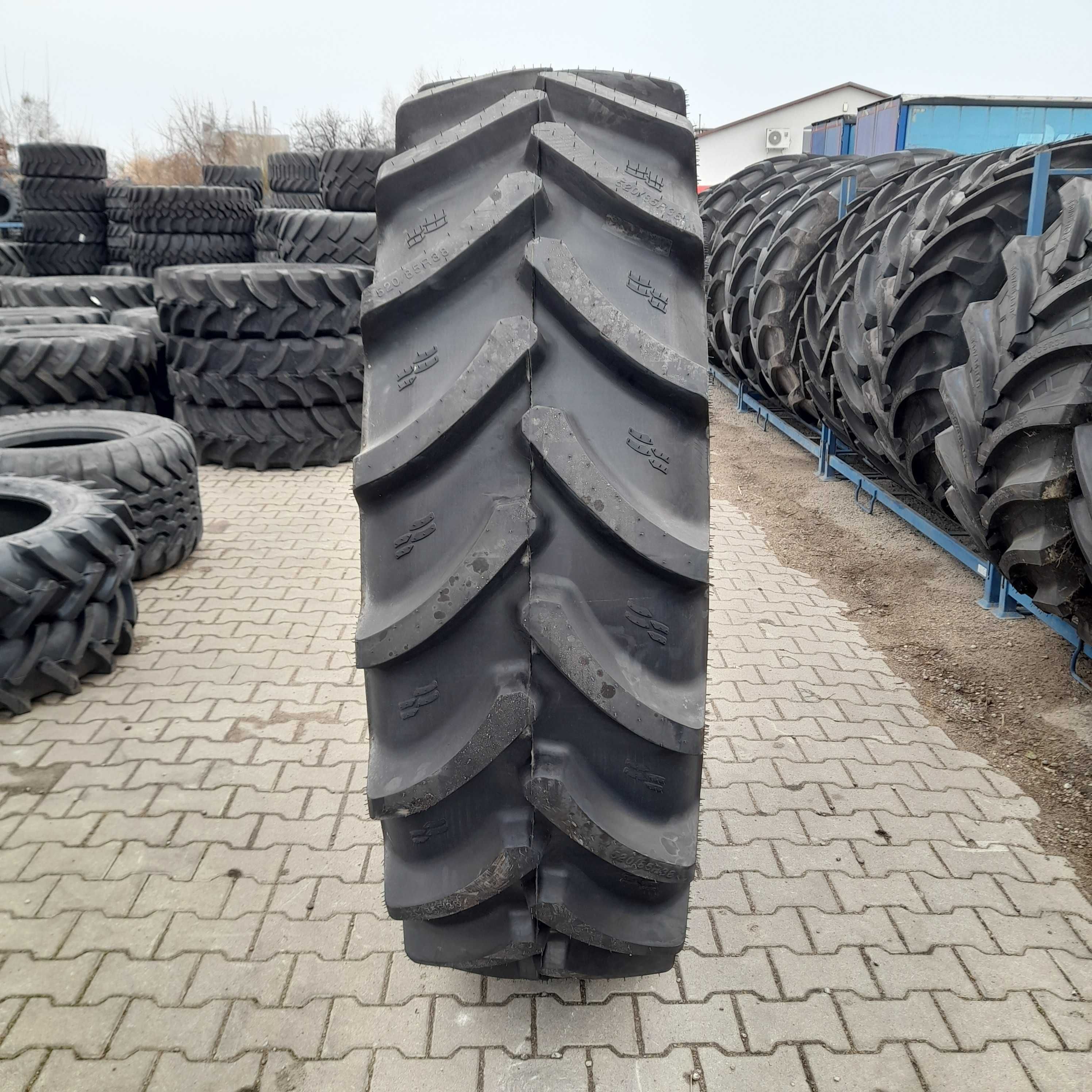 Opona 520/85R38 (20.8 R 38) 155D Earth-Pro 853 Galaxy