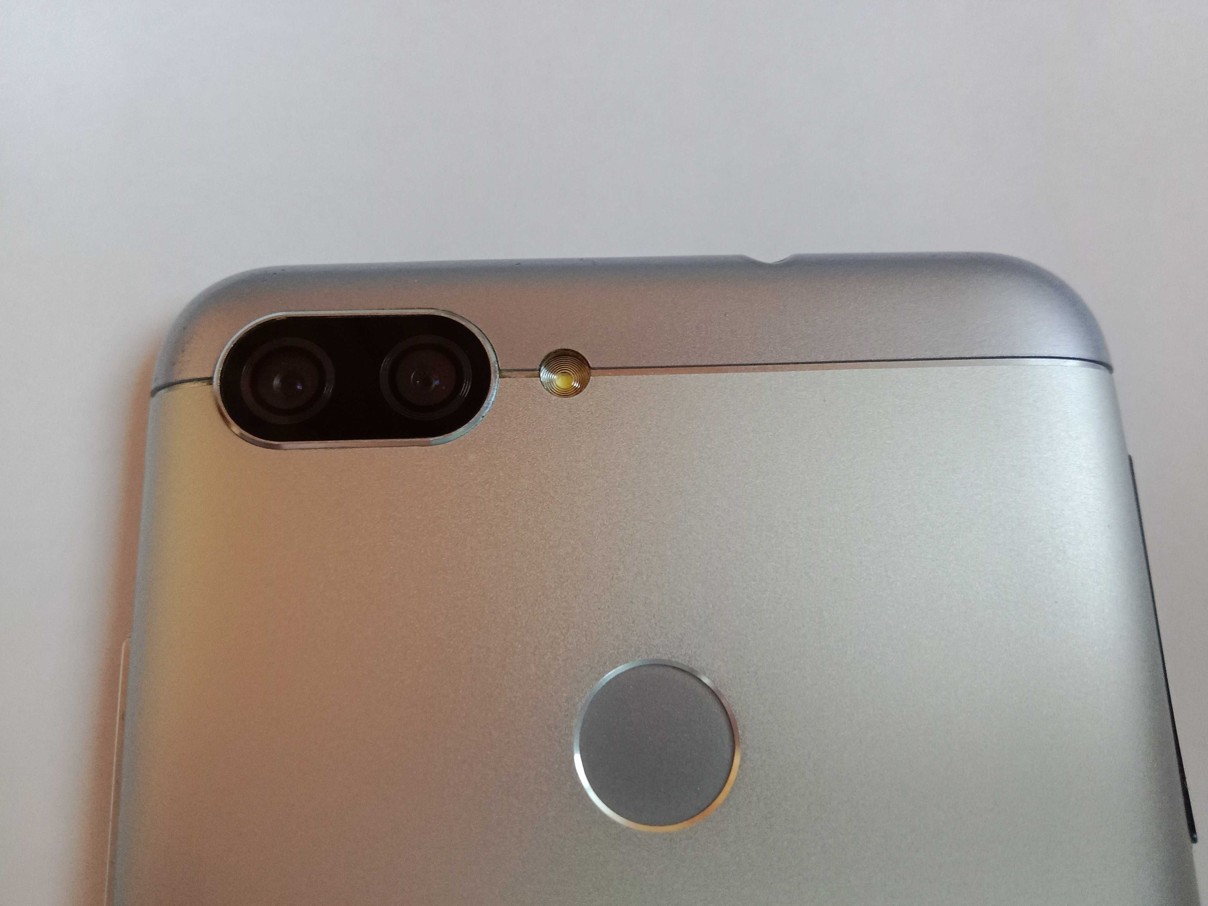 Мобильный телефон Asus ZenFone Max Plus (M1) X018D ZB570TL