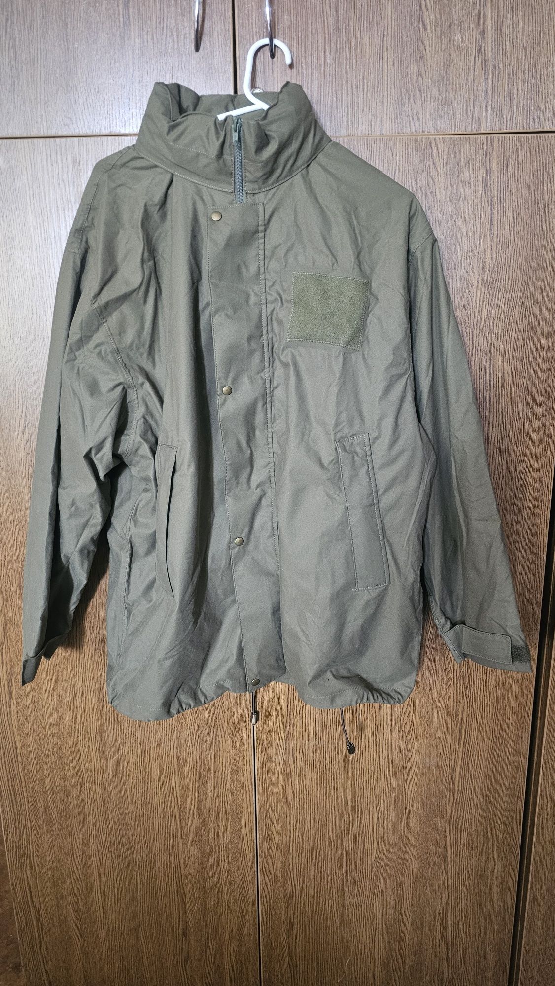 Kurtka wiatrówka khaki