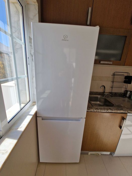 Frigorifico Indesit