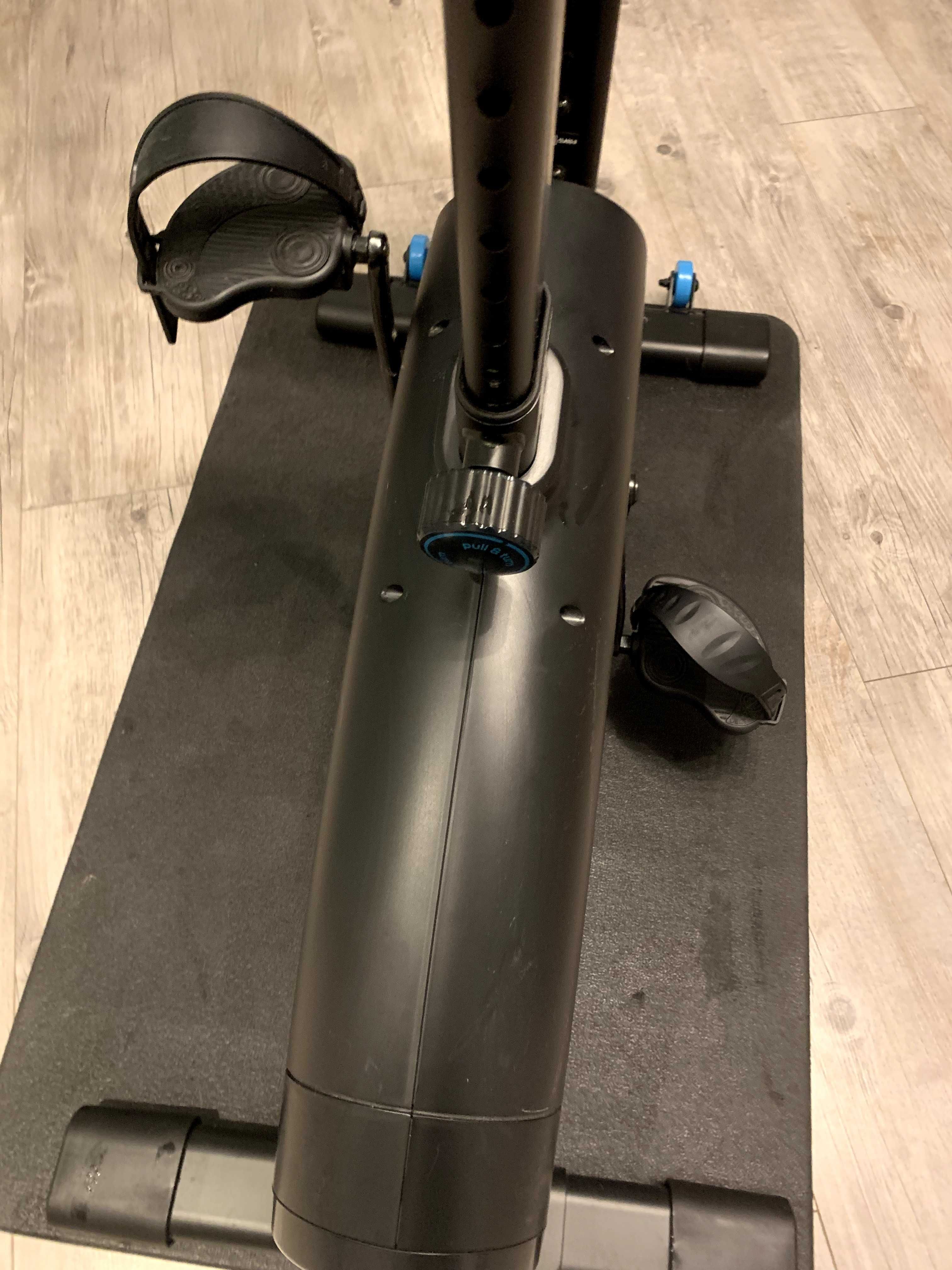 Rower stacjonarny Domyos EB900 B samozasilający