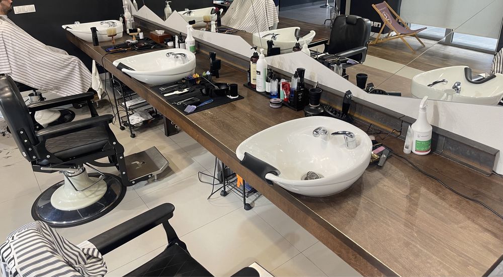 Konsola 3 stanowiskowa z myjkami nadblatowymi